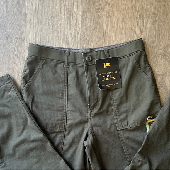 Lee Men's Dark Olive Cargo Pants - Picture 2 of 8